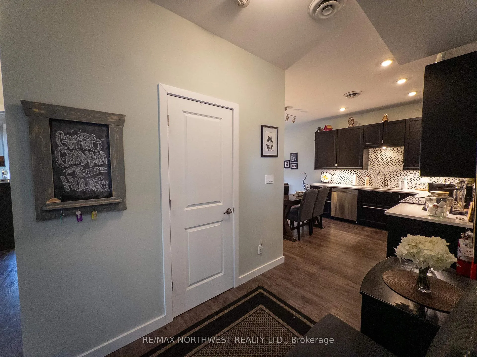Photo 3 of Unit 201, 100 First Avenue West, Kenora, Norman — HOMEH