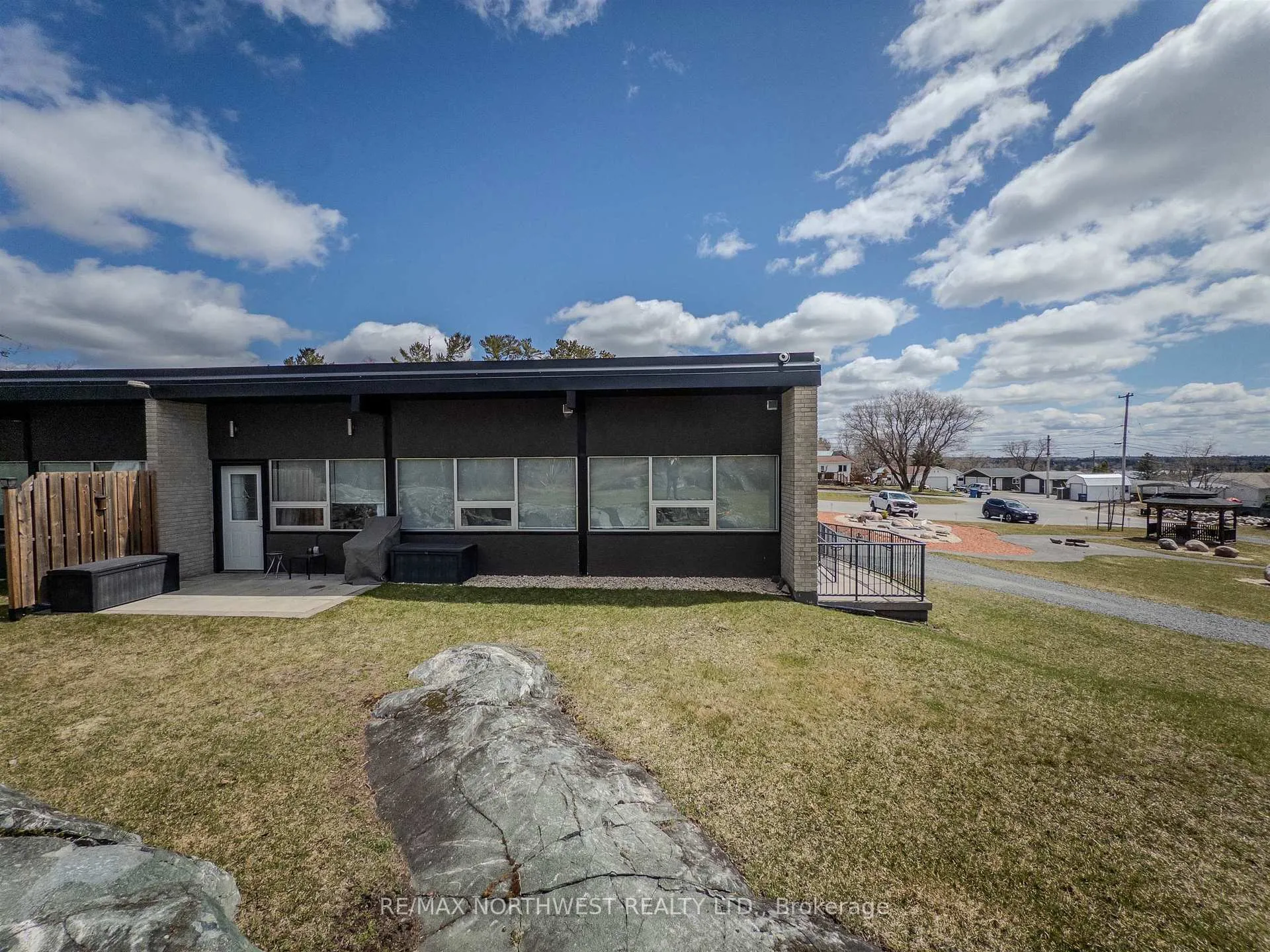 Photo 23 of Unit 201, 100 First Avenue West, Kenora, Norman — HOMEH