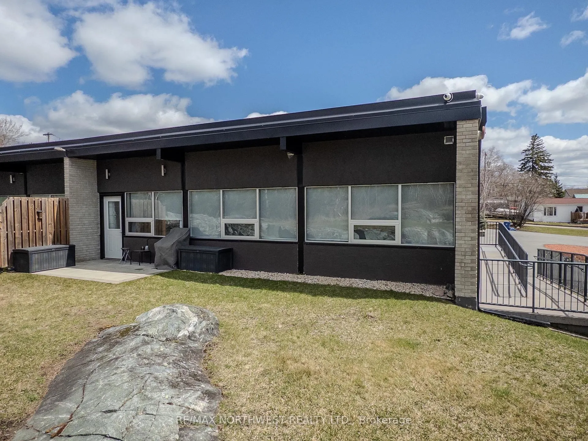 Photo 24 of Unit 201, 100 First Avenue West, Kenora, Norman — HOMEH