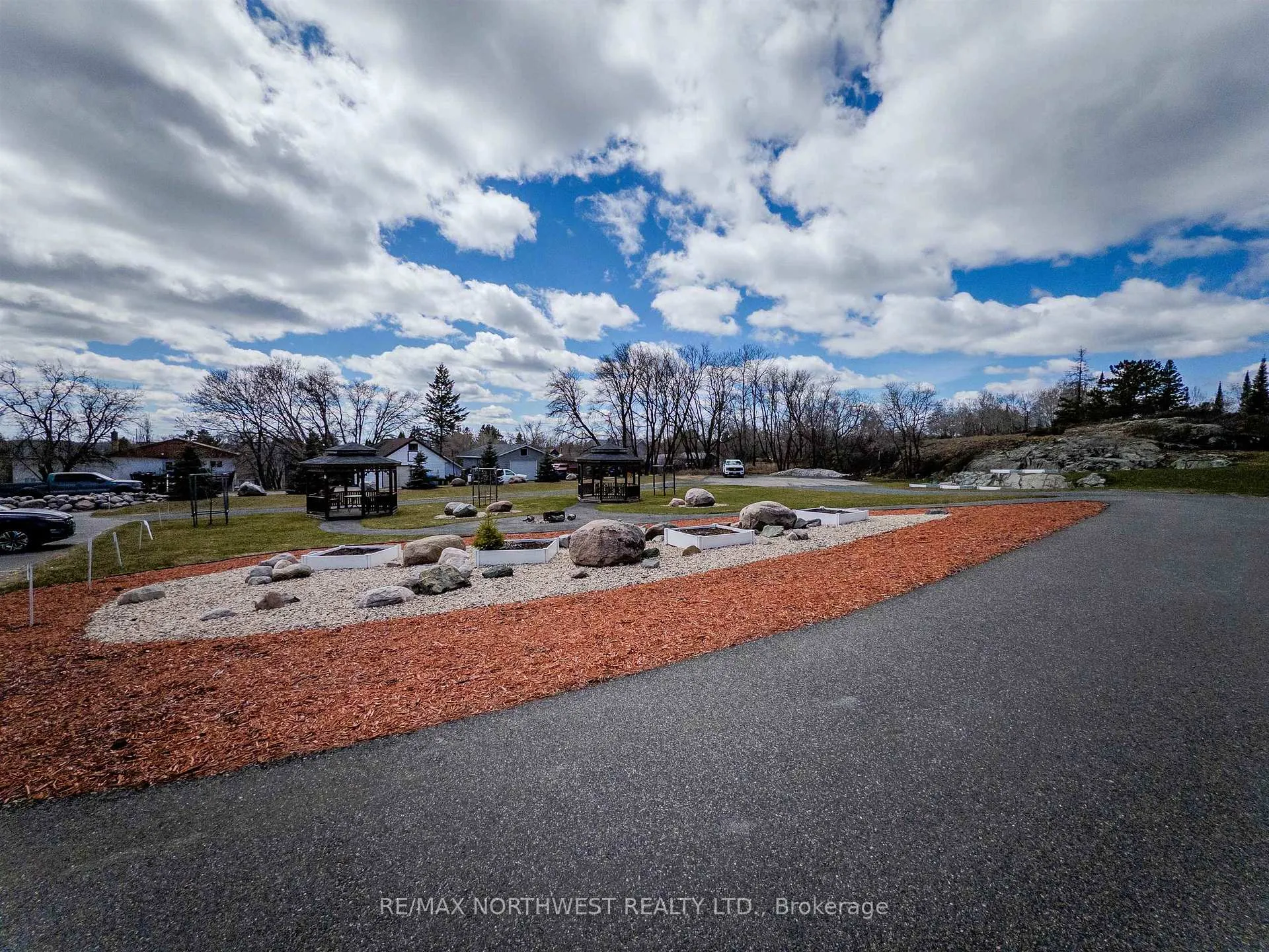 Photo 33 of Unit 201, 100 First Avenue West, Kenora, Norman — HOMEH