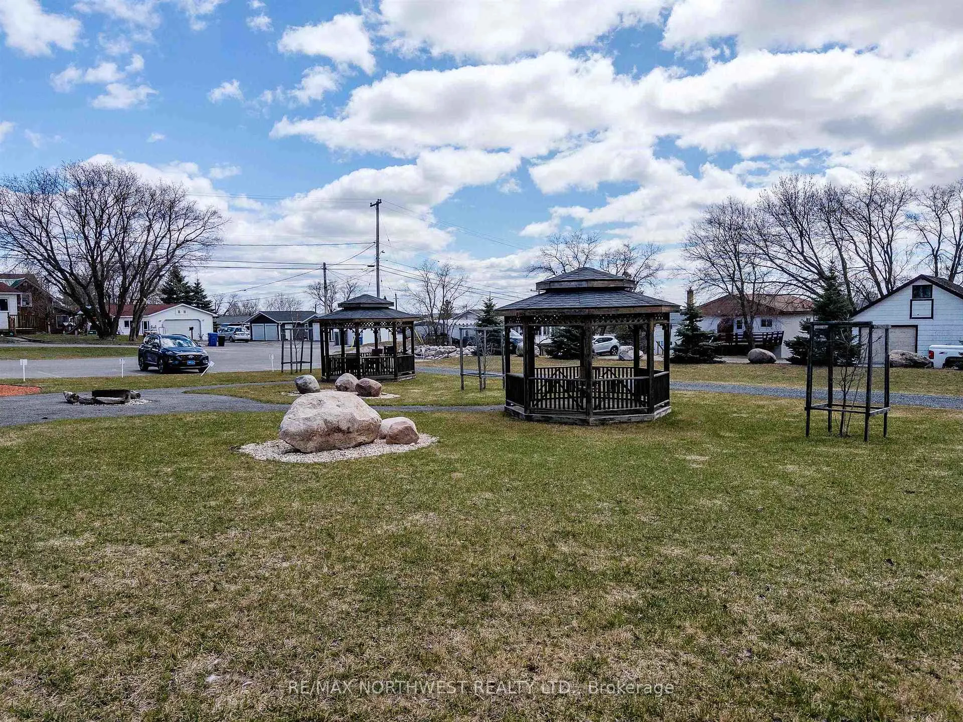 Photo 35 of Unit 201, 100 First Avenue West, Kenora, Norman — HOMEH