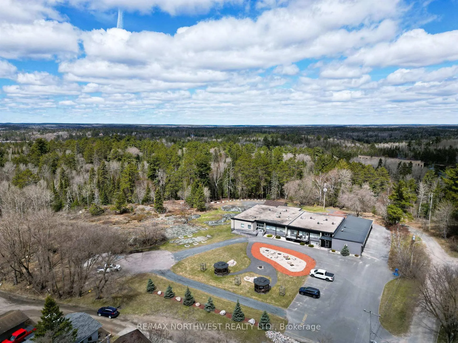 Photo 41 of Unit 201, 100 First Avenue West, Kenora, Norman — HOMEH
