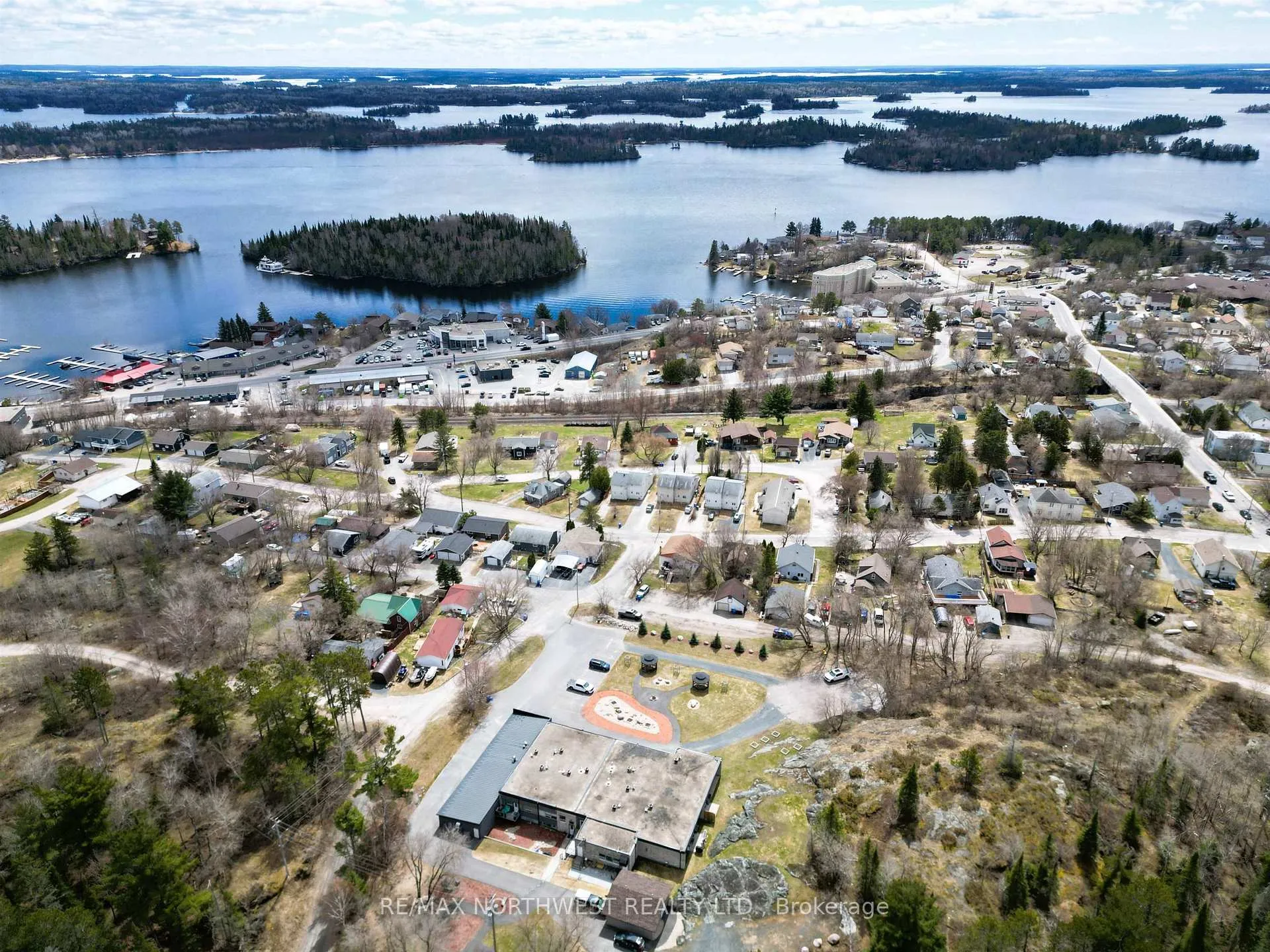 Photo 44 of Unit 201, 100 First Avenue West, Kenora, Norman — HOMEH