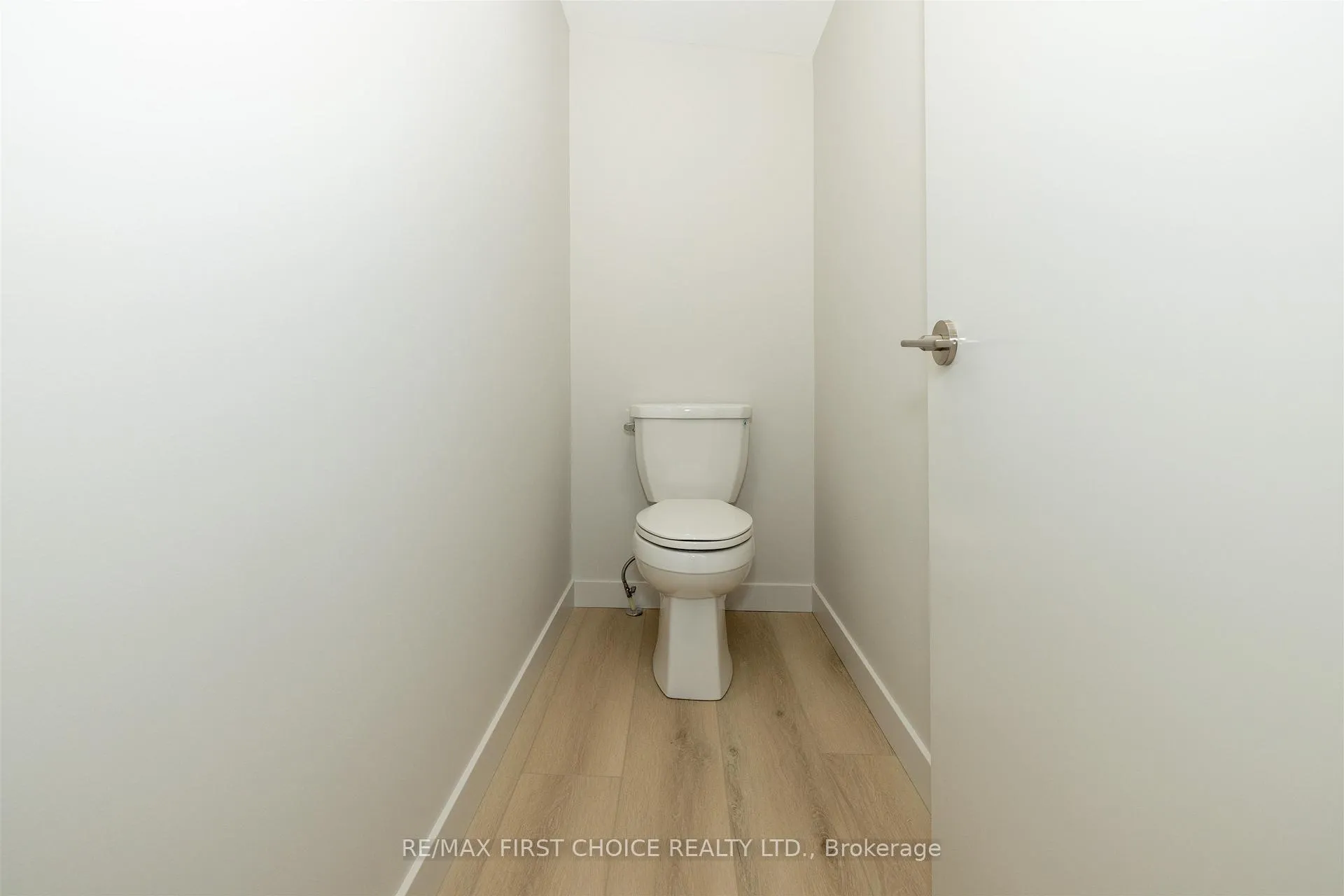Photo 23 of 834 Weiler Boulevard, Thunder Bay, Parkdale — HOMEH