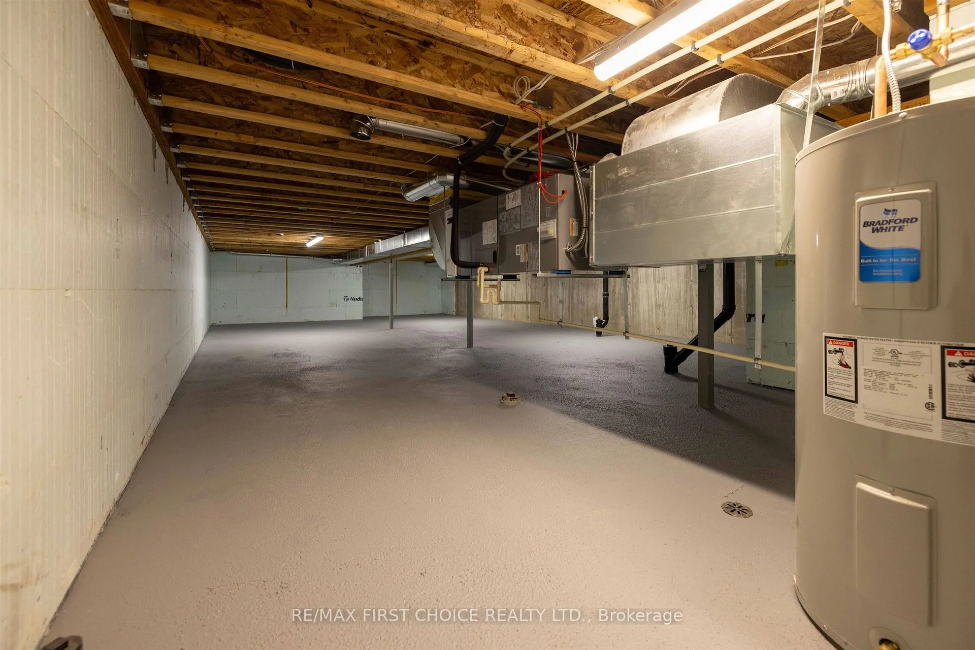 Photo 30 of 834 Weiler Boulevard, Thunder Bay, Parkdale — HOMEH
