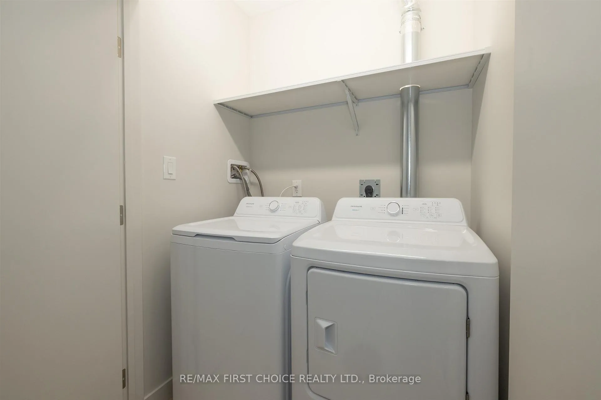 Photo 25 of 838 Weiler Boulevard, Thunder Bay, Parkdale — HOMEH