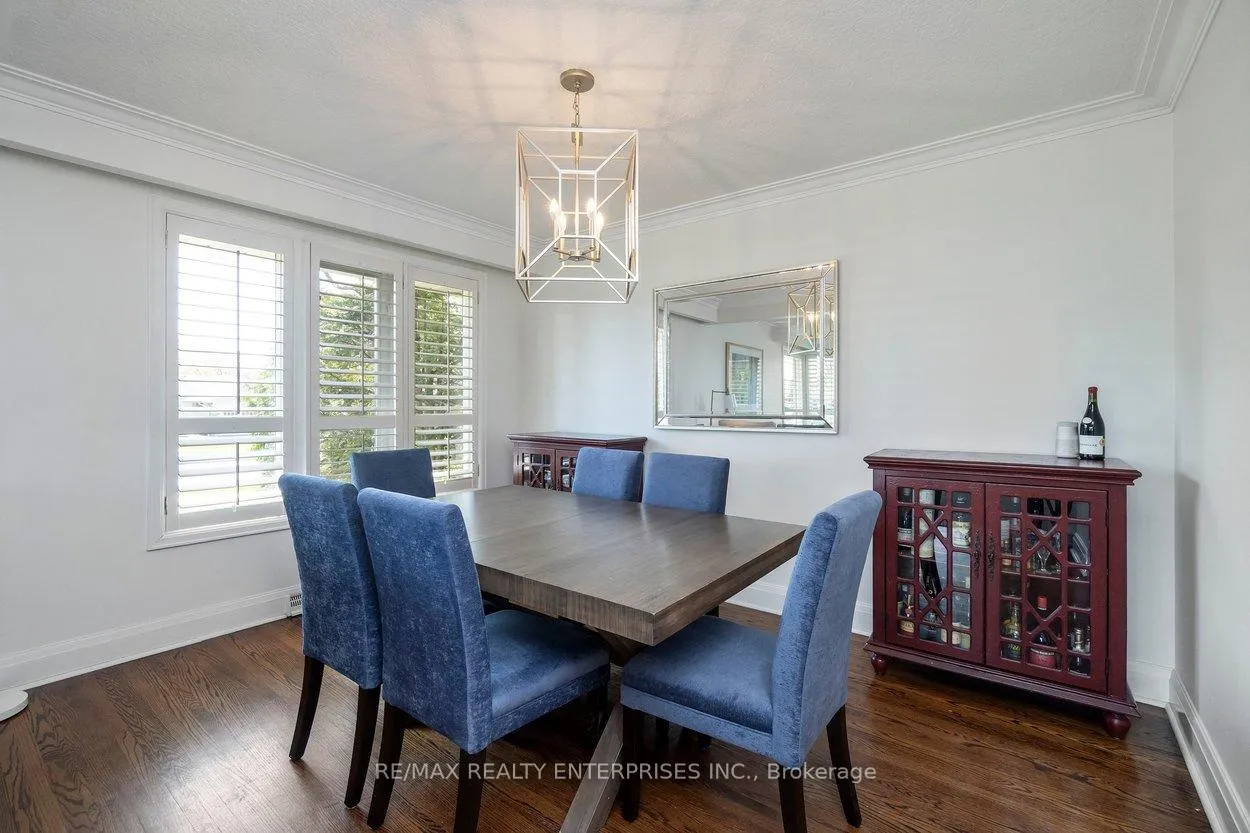 Photo 11 of 63 Orkney Crescent, Etobicoke, Princess-Rosethorn — HOMEH