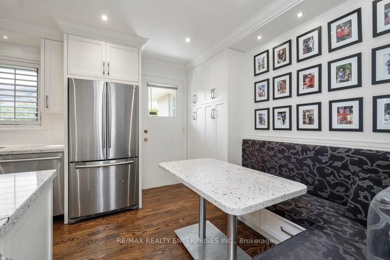 Photo 16 of 63 Orkney Crescent, Etobicoke, Princess-Rosethorn — HOMEH