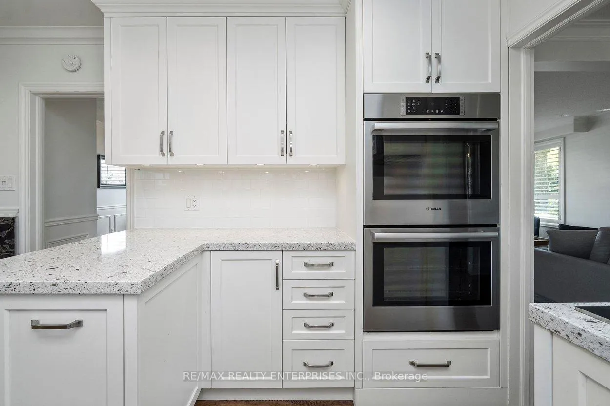 Photo 22 of 63 Orkney Crescent, Etobicoke, Princess-Rosethorn — HOMEH