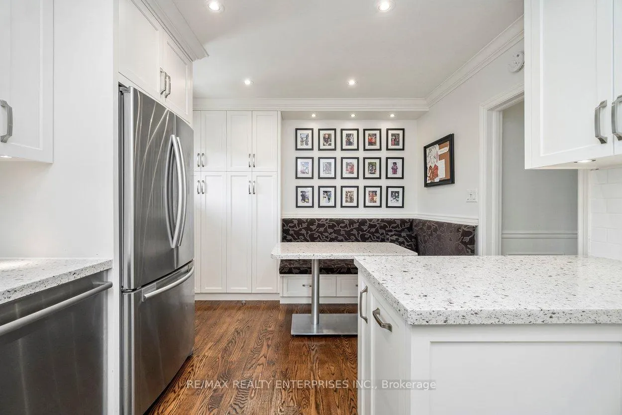 Photo 23 of 63 Orkney Crescent, Etobicoke, Princess-Rosethorn — HOMEH