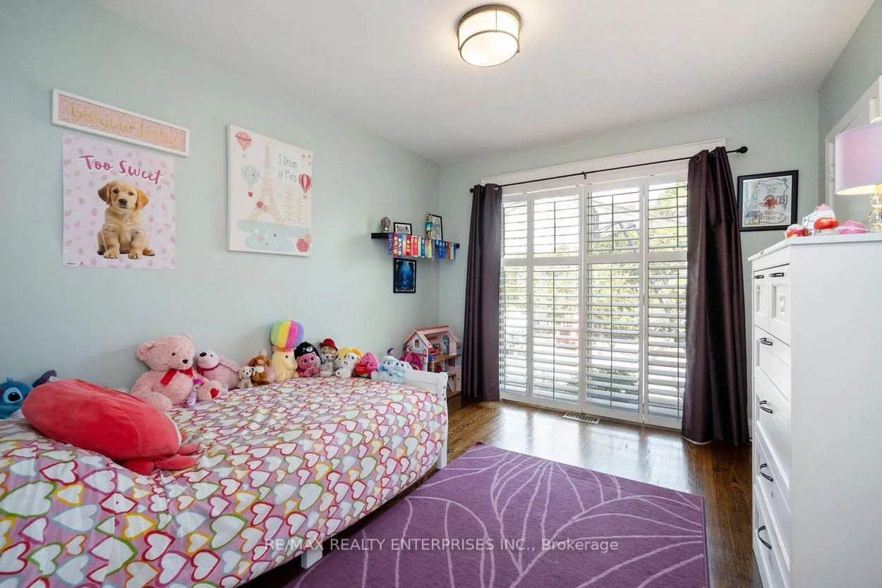 Photo 27 of 63 Orkney Crescent, Etobicoke, Princess-Rosethorn — HOMEH