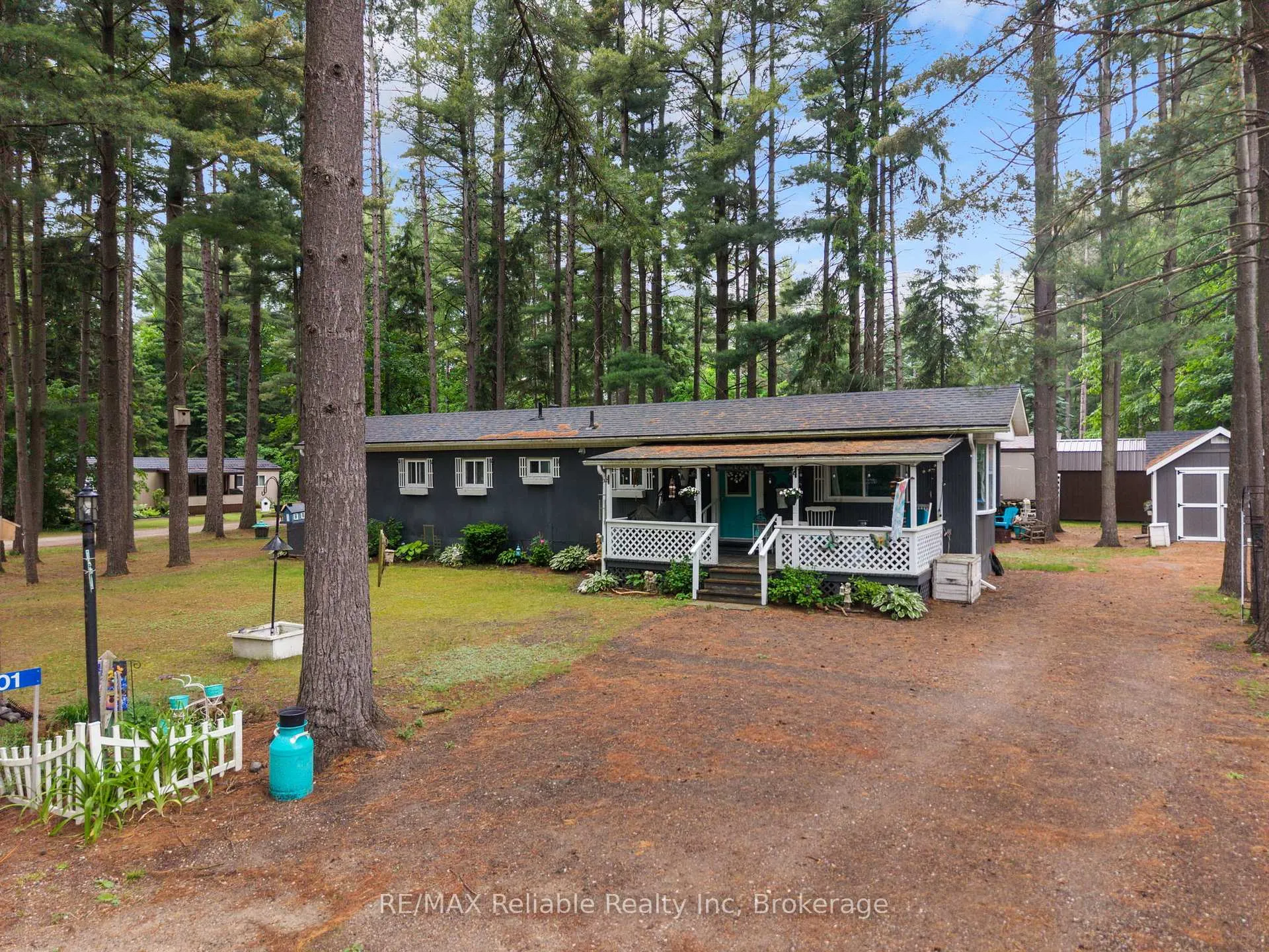 Photo 4 of 401 Sugar Maple Drive, Central Huron, Goderich — HOMEH