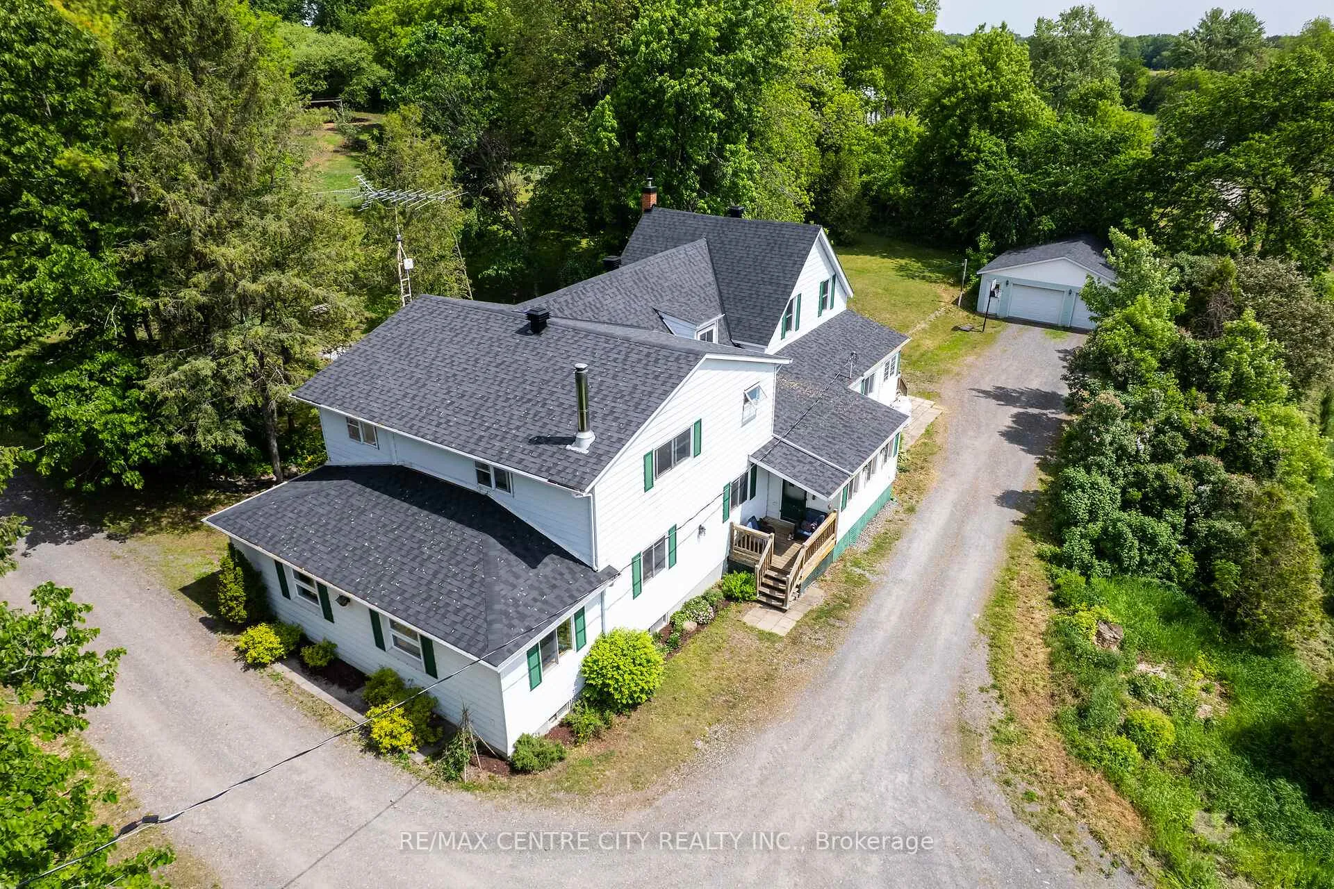 Photo 17 of 19637 County Road 25, South Glengarry, South Glengarry (Charlottenburgh) Twp — HOMEH