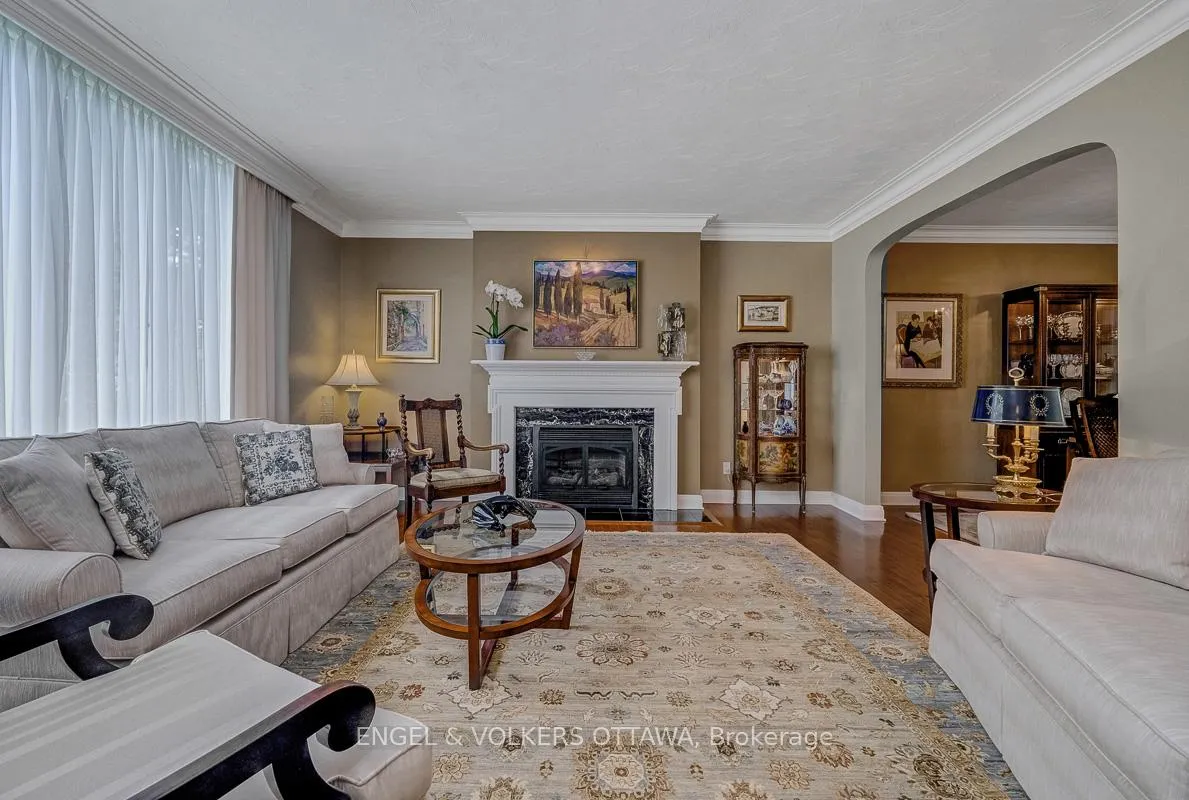 Photo 6 of 10 Rock Avenue, Ottawa, Lindenlea — HOMEH