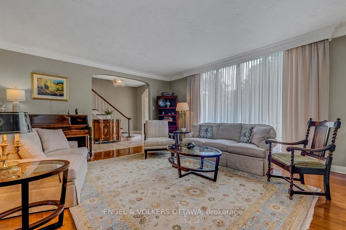 Photo 9 of 10 Rock Avenue, Ottawa, Lindenlea — HOMEH