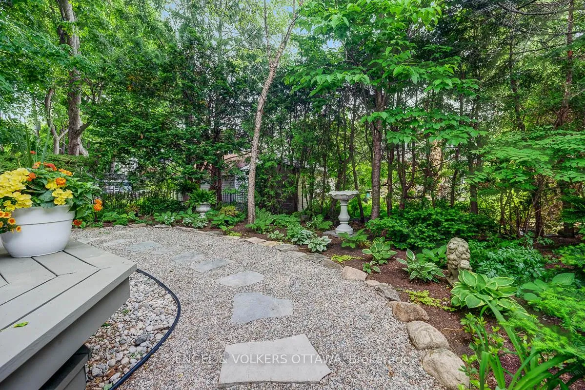 Photo 45 of 10 Rock Avenue, Ottawa, Lindenlea — HOMEH