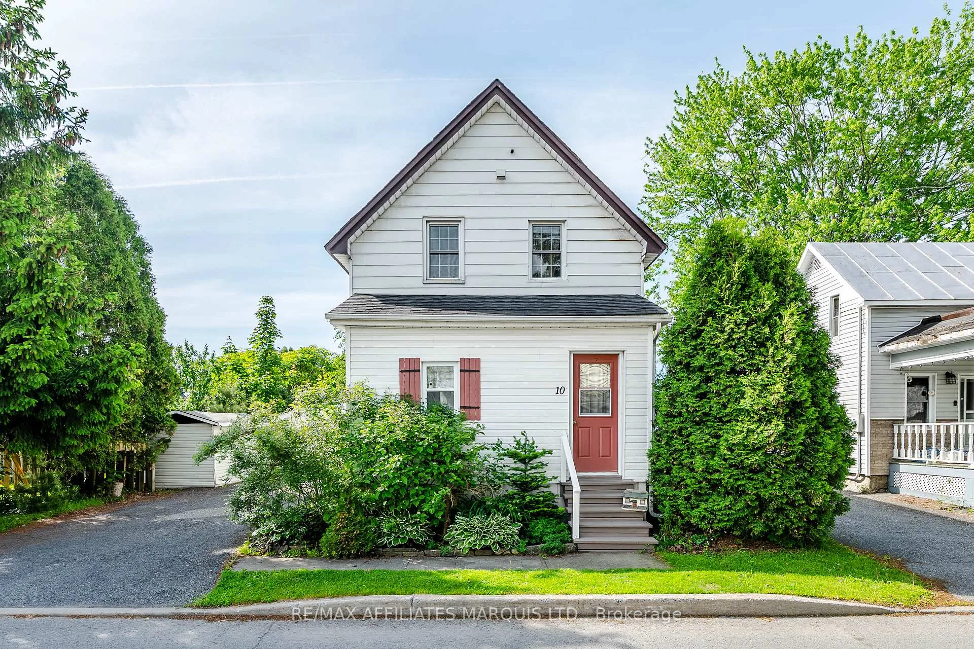 Photo 2 of 10 Smith Avenue, Cornwall — HOMEH