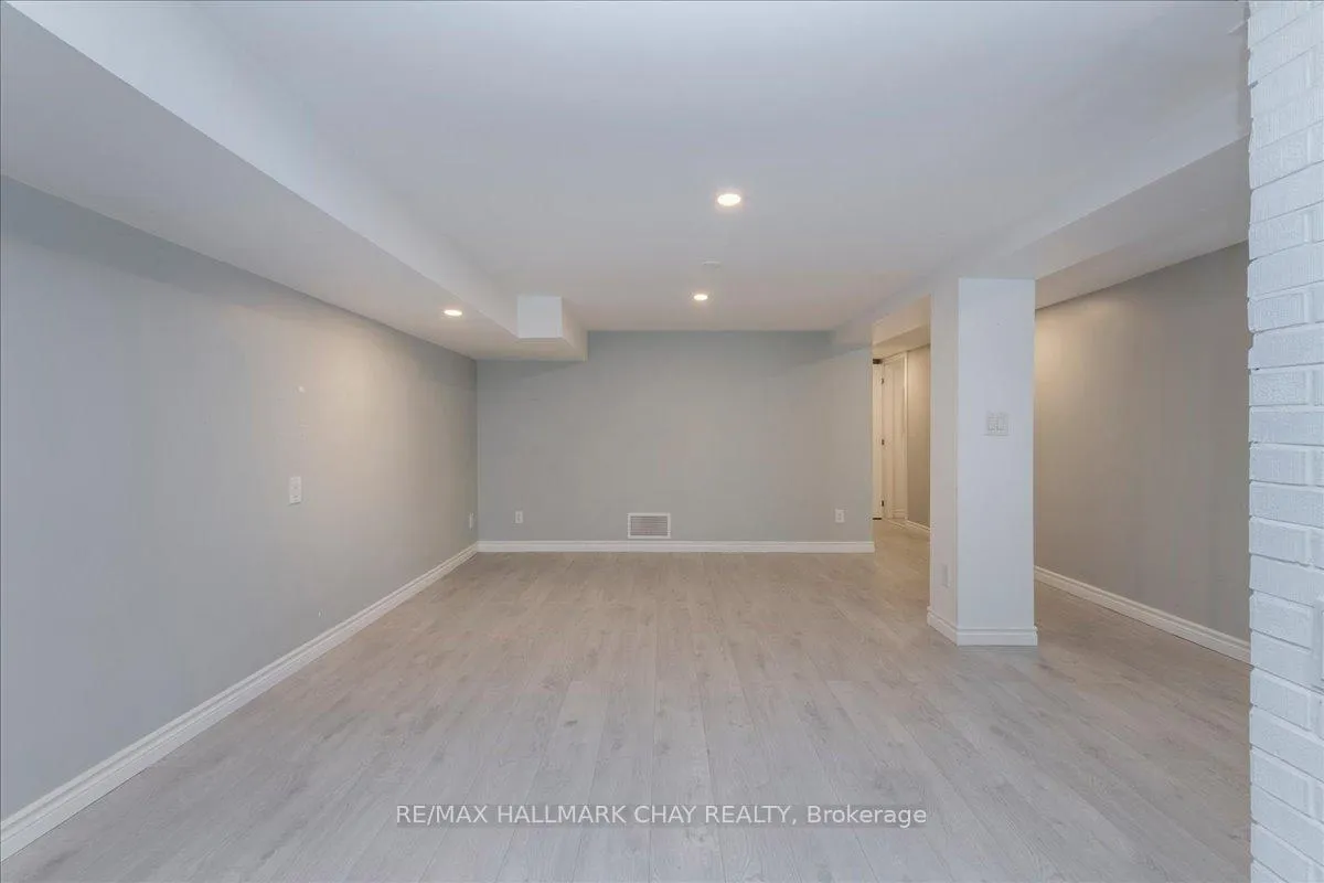 Photo 74 of 69 Rodney Street, Barrie, Codrington — HOMEH