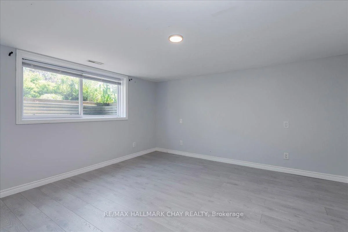 Photo 5 of 69 Rodney Street, Barrie, Codrington — HOMEH