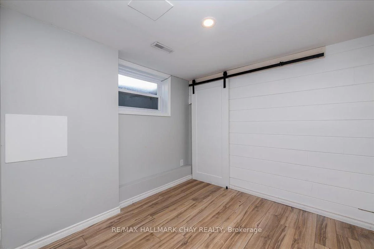 Photo 10 of 69 Rodney Street, Barrie, Codrington — HOMEH