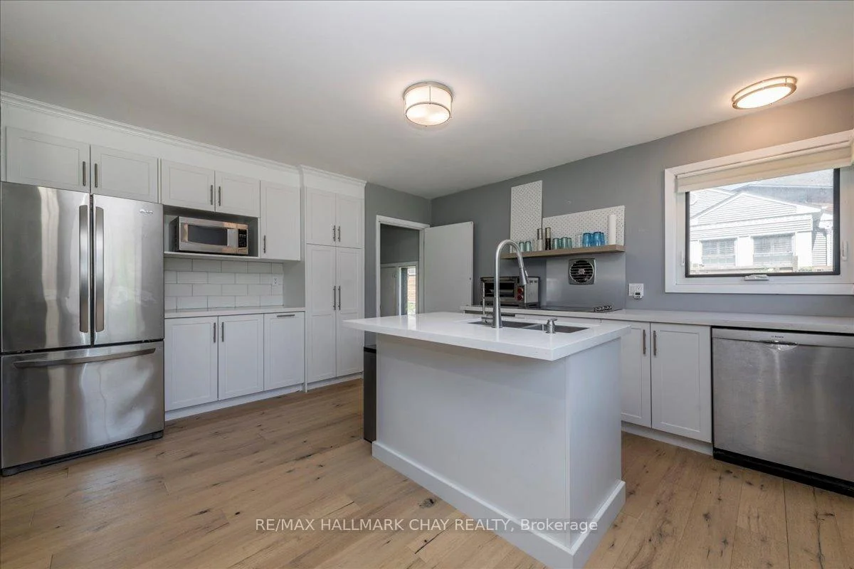 Photo 20 of 69 Rodney Street, Barrie, Codrington — HOMEH