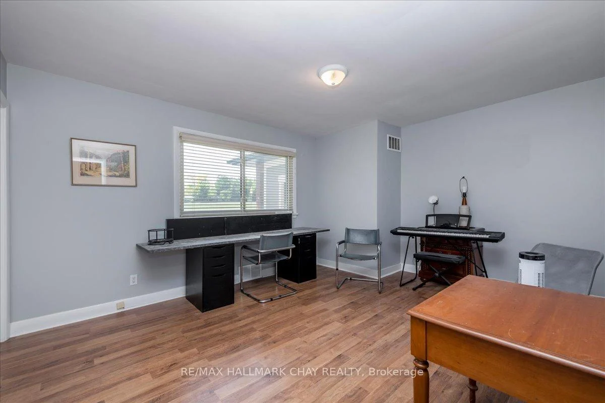 Photo 22 of 69 Rodney Street, Barrie, Codrington — HOMEH