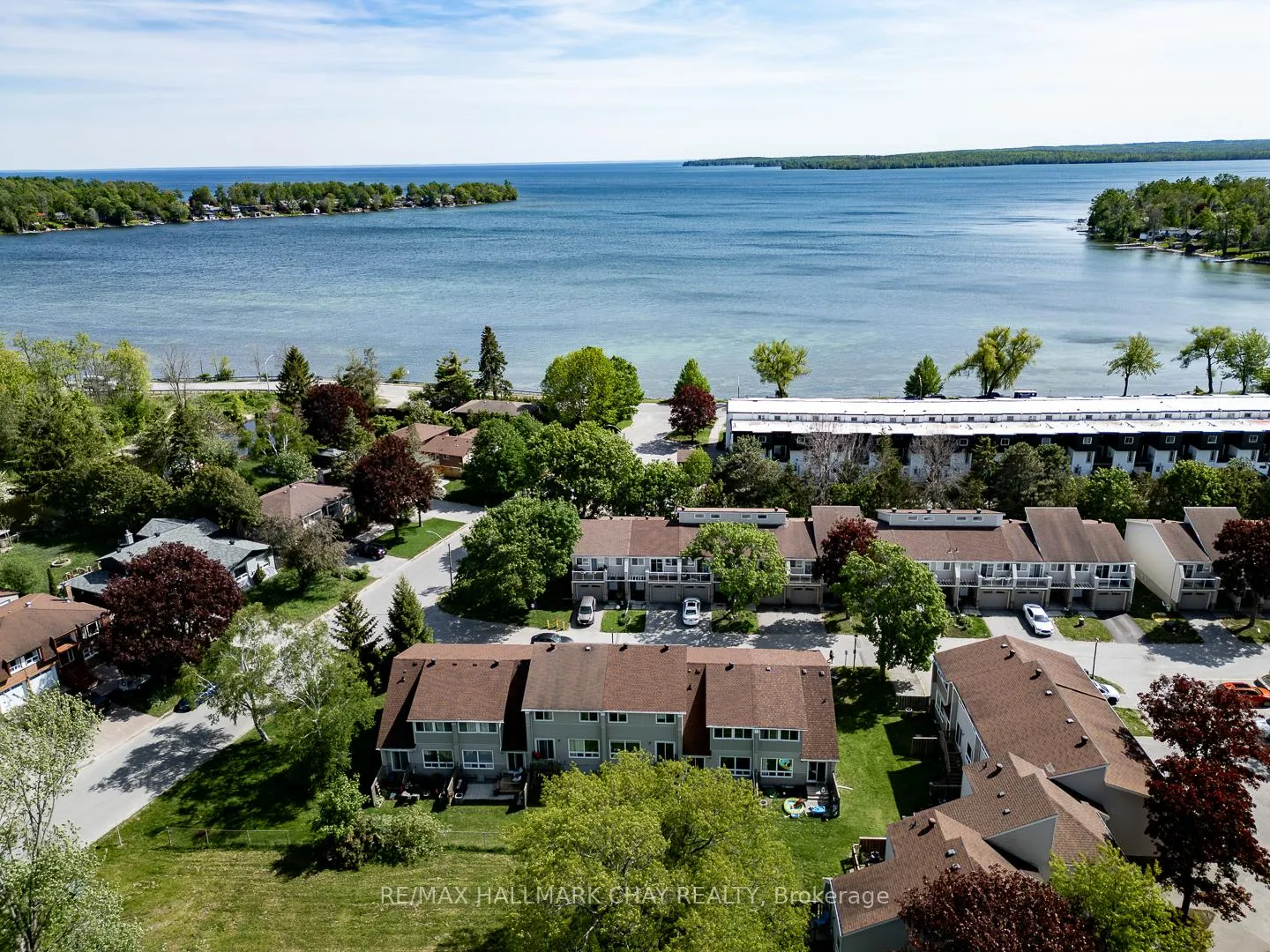 Photo 2 of Unit 2, 12 Lankin Boulevard, Orillia — HOMEH