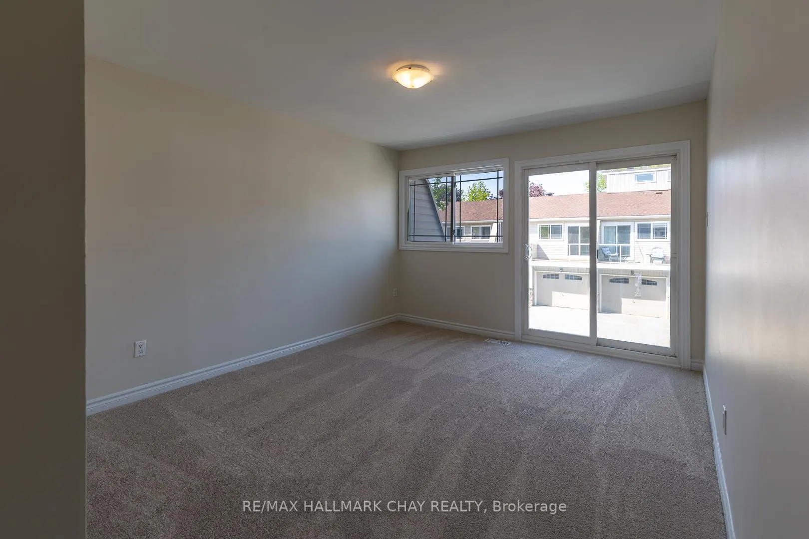 Photo 12 of Unit 2, 12 Lankin Boulevard, Orillia — HOMEH