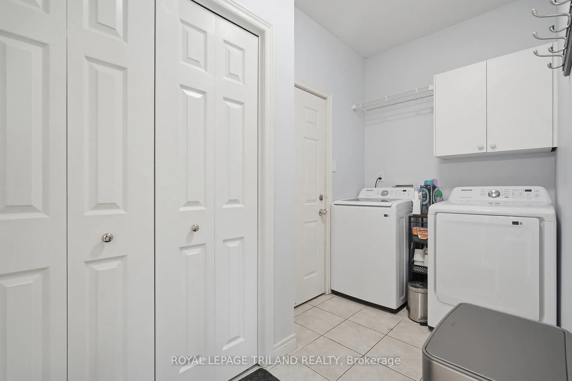 Photo 17 of 32 Wingreen Lane, Middlesex Centre, Kilworth — HOMEH