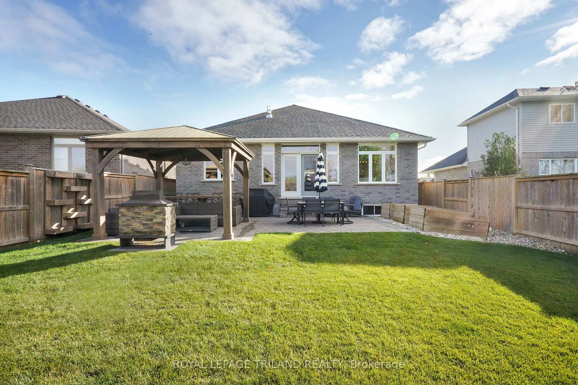 Photo 32 of 95 Brooker Trail, Thames Centre, Thorndale — HOMEH