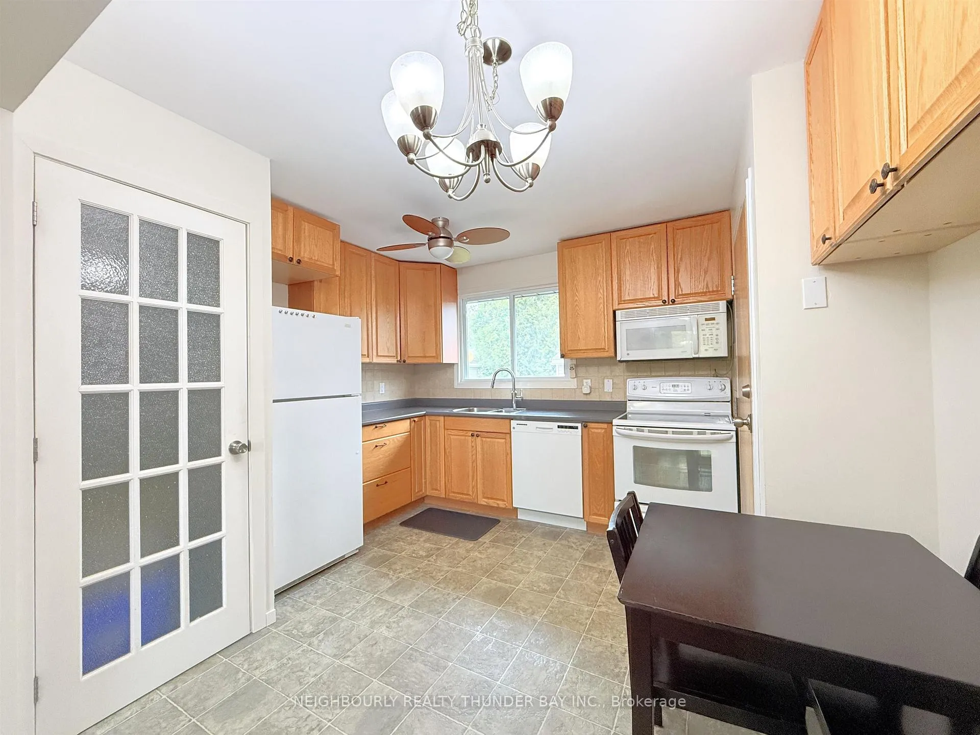 Photo 7 of 148 Newberry Crescent, Thunder Bay, Northwood Park — HOMEH