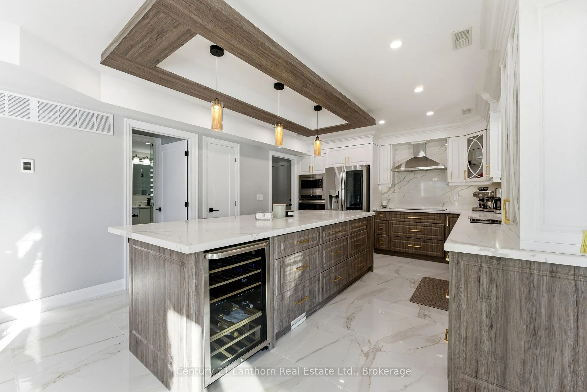 Photo 3 of 13 Blakely Road, Prince Edward County, Ameliasburg Ward — HOMEH