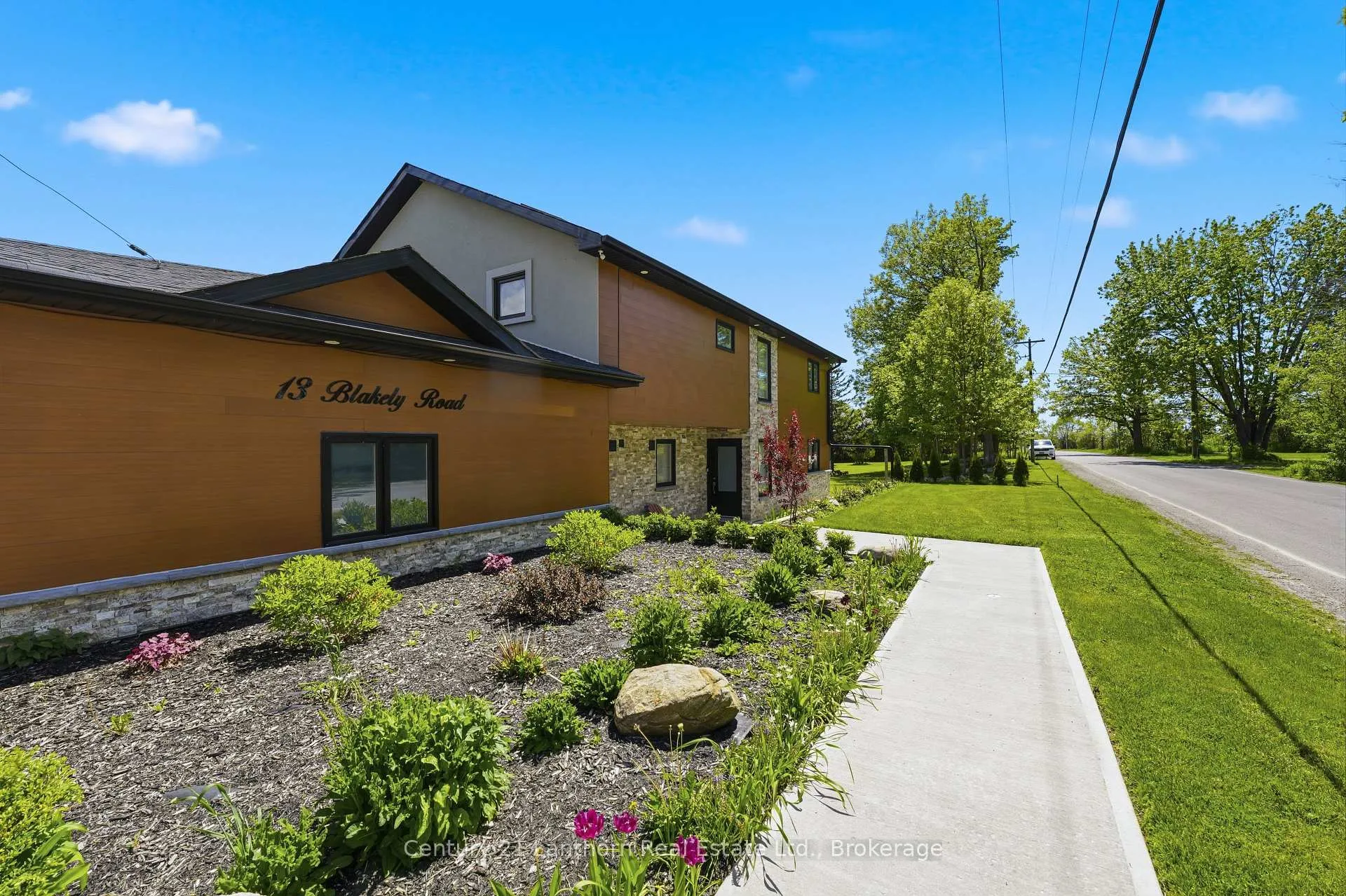 Photo 5 of 13 Blakely Road, Prince Edward County, Ameliasburg Ward — HOMEH