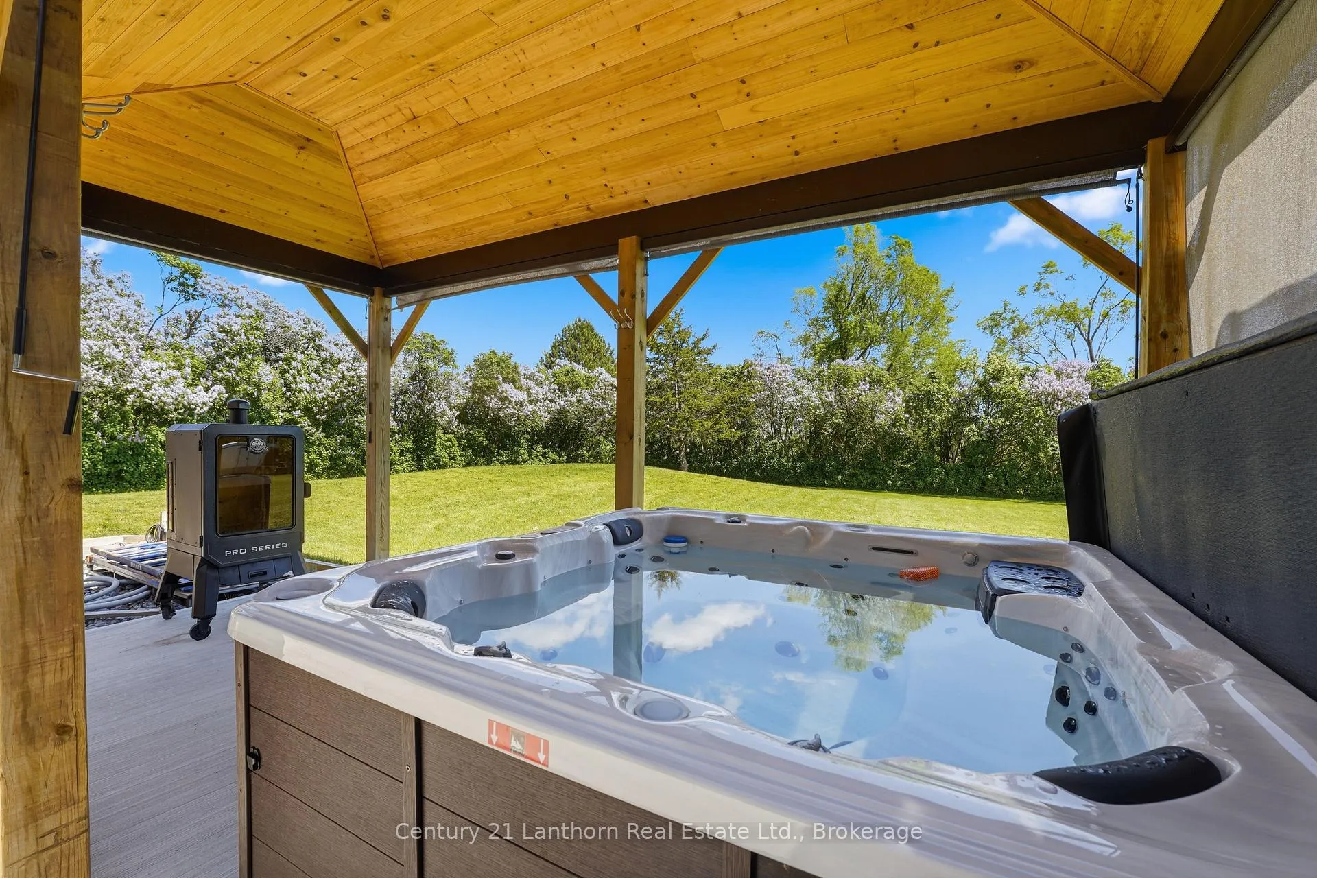Photo 19 of 13 Blakely Road, Prince Edward County, Ameliasburg Ward — HOMEH