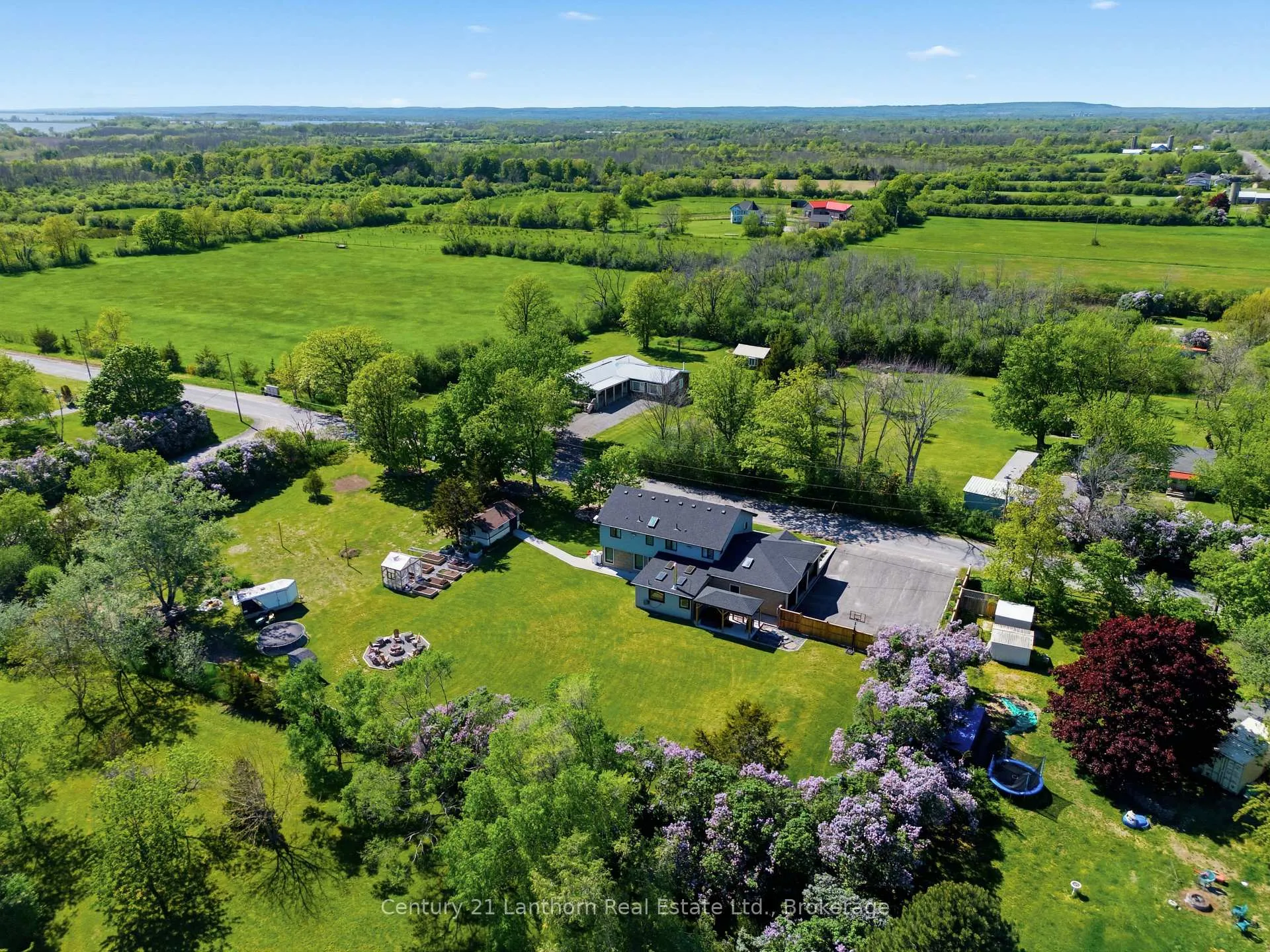 Photo 41 of 13 Blakely Road, Prince Edward County, Ameliasburg Ward — HOMEH