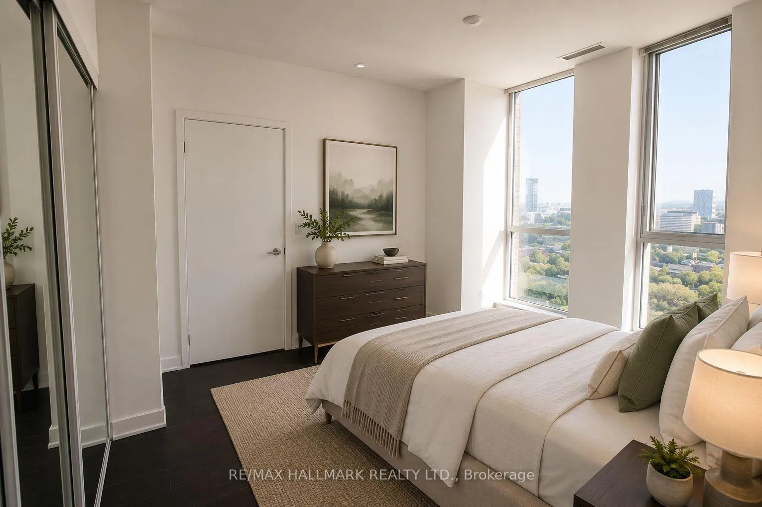 Photo 10 of Unit 2404, 170 Sumach Street, Toronto, Regent Park — HOMEH
