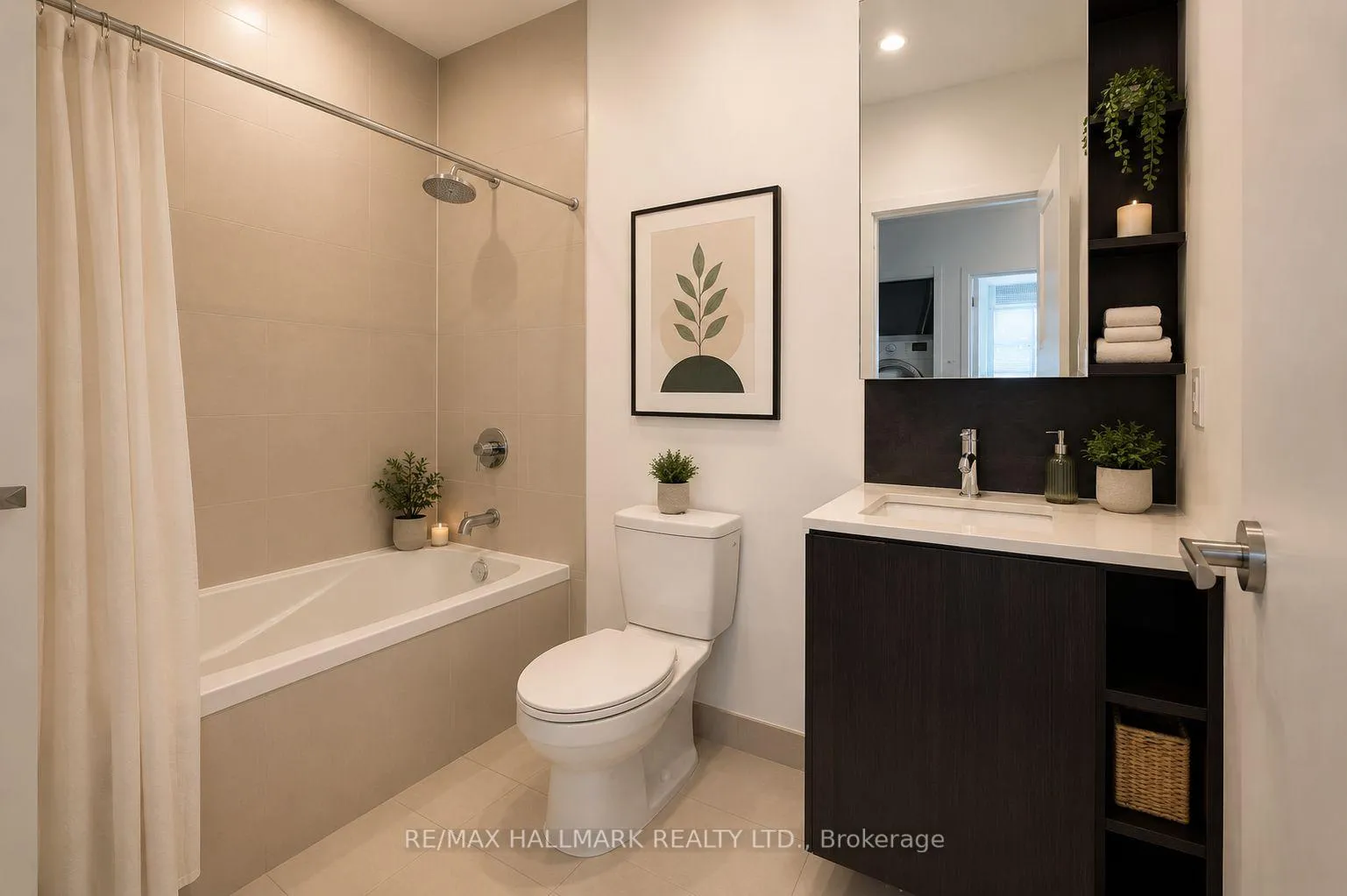 Photo 11 of Unit 2404, 170 Sumach Street, Toronto, Regent Park — HOMEH