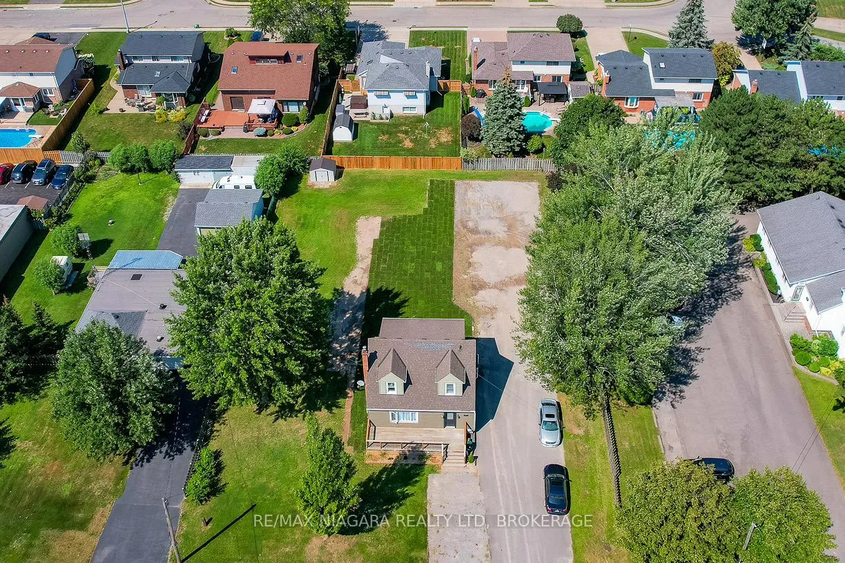 Photo 3 of 186 Thorold Road, Welland, N. Welland — HOMEH