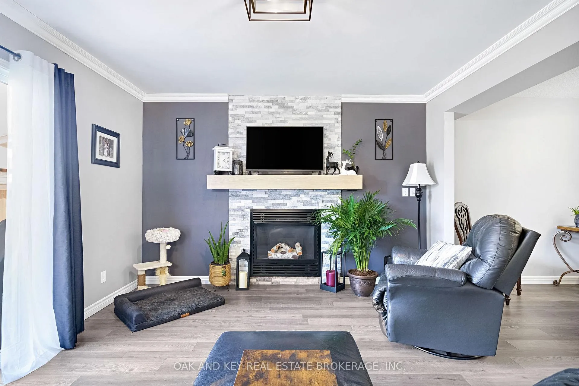 Photo 9 of 54 Napoleon Drive, London, East I — HOMEH