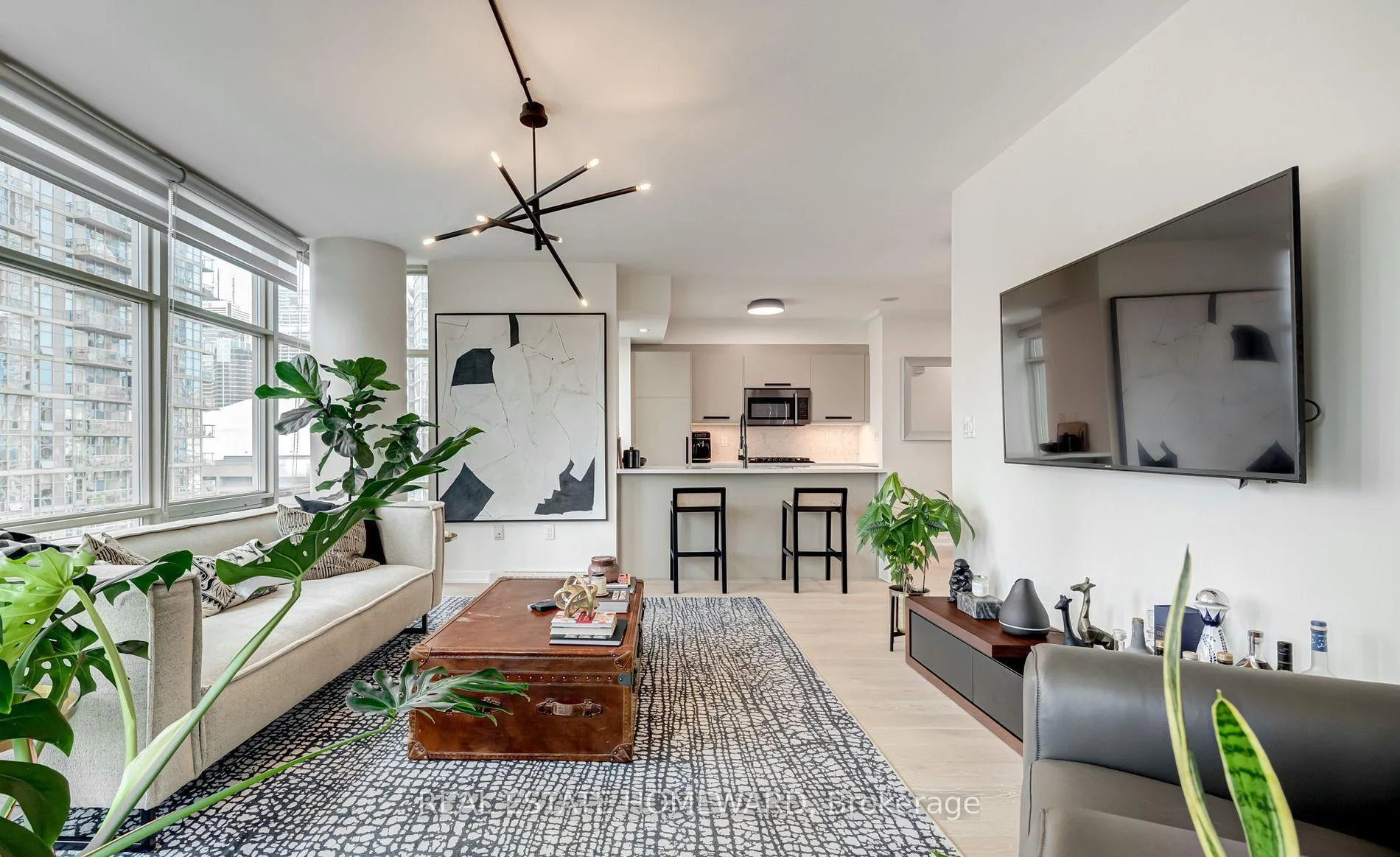 Photo 1 of Unit 1903, 35 Mariner Terrace, Toronto, Waterfront Communities — HOMEH