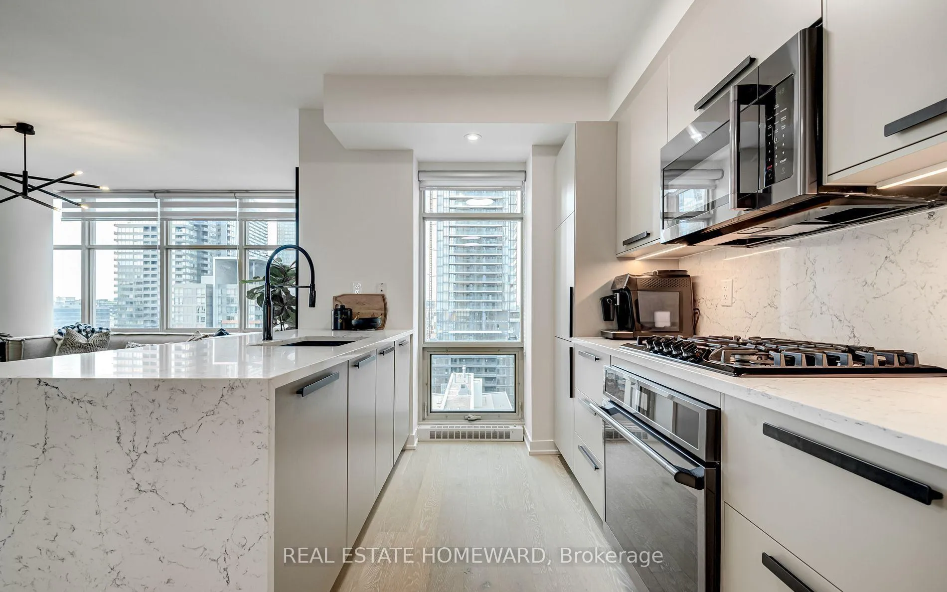 Photo 9 of Unit 1903, 35 Mariner Terrace, Toronto, Waterfront Communities — HOMEH