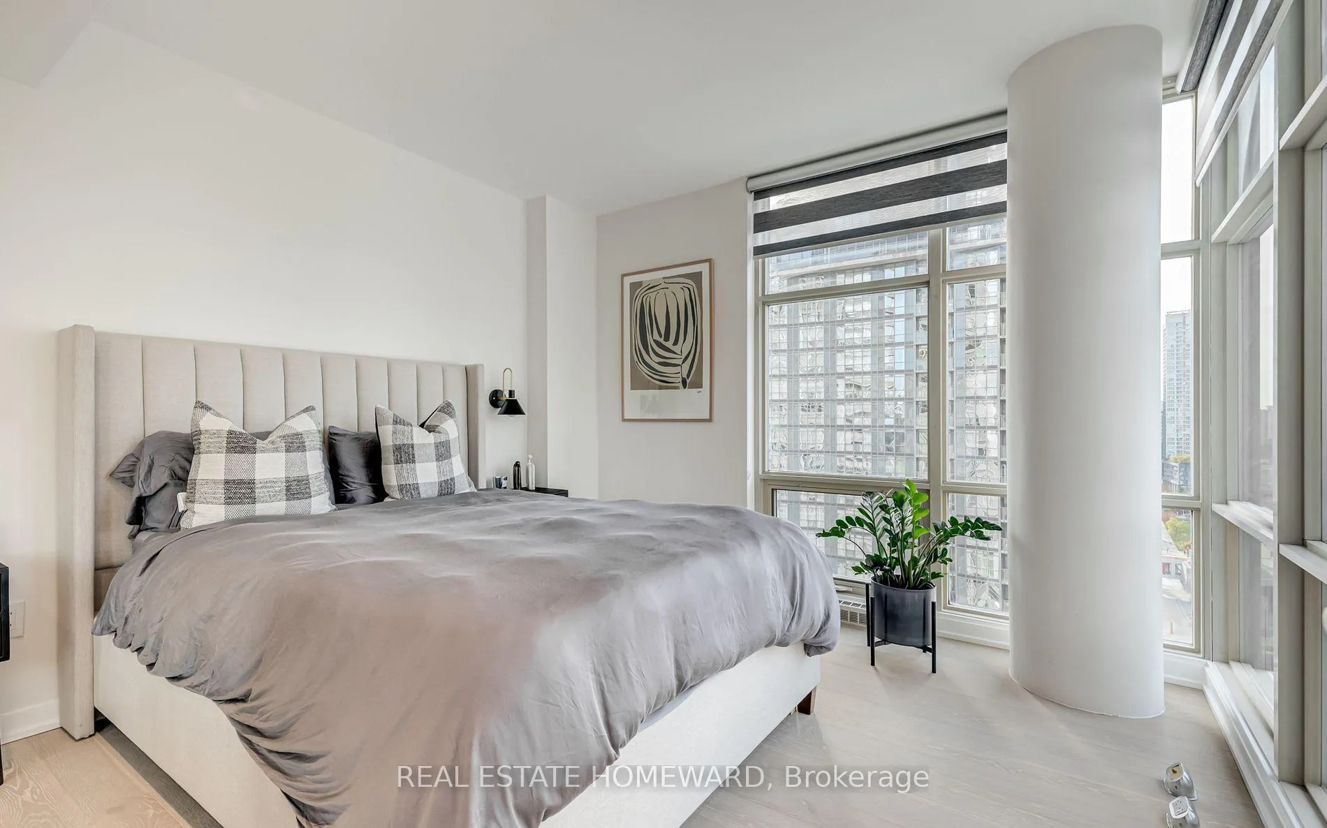 Photo 12 of Unit 1903, 35 Mariner Terrace, Toronto, Waterfront Communities — HOMEH