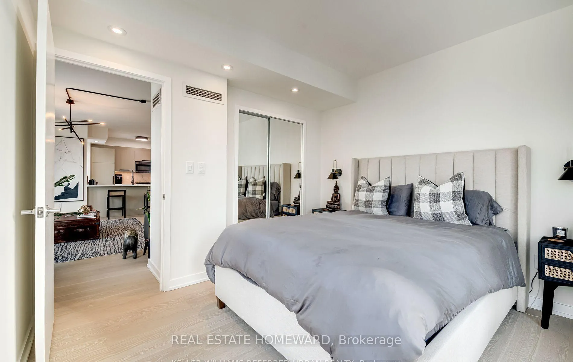 Photo 13 of Unit 1903, 35 Mariner Terrace, Toronto, Waterfront Communities — HOMEH
