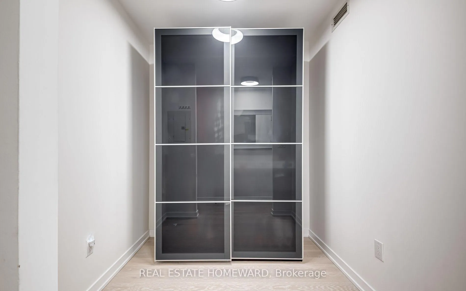 Photo 17 of Unit 1903, 35 Mariner Terrace, Toronto, Waterfront Communities — HOMEH