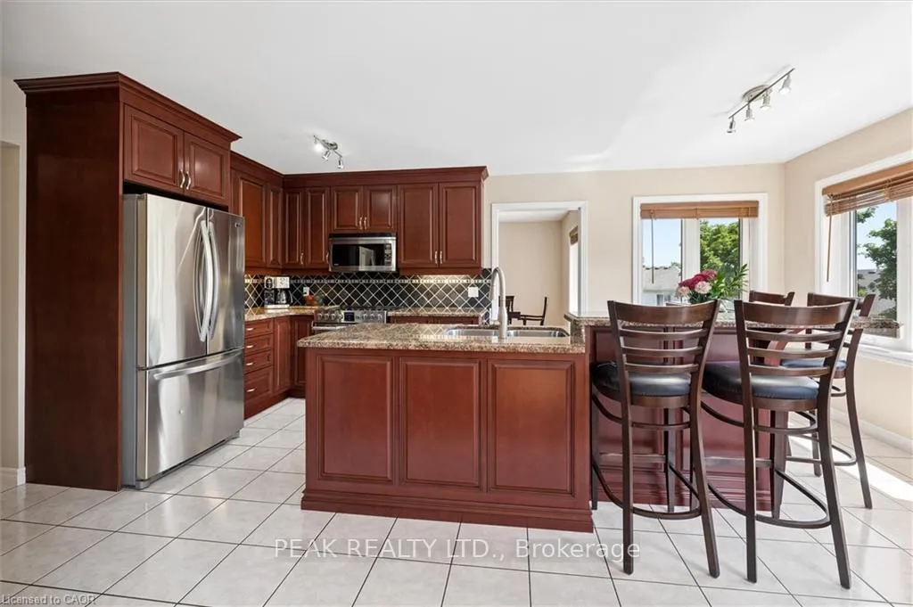 Photo 9 of 44 Tami Court, Kitchener, Grand River North — HOMEH