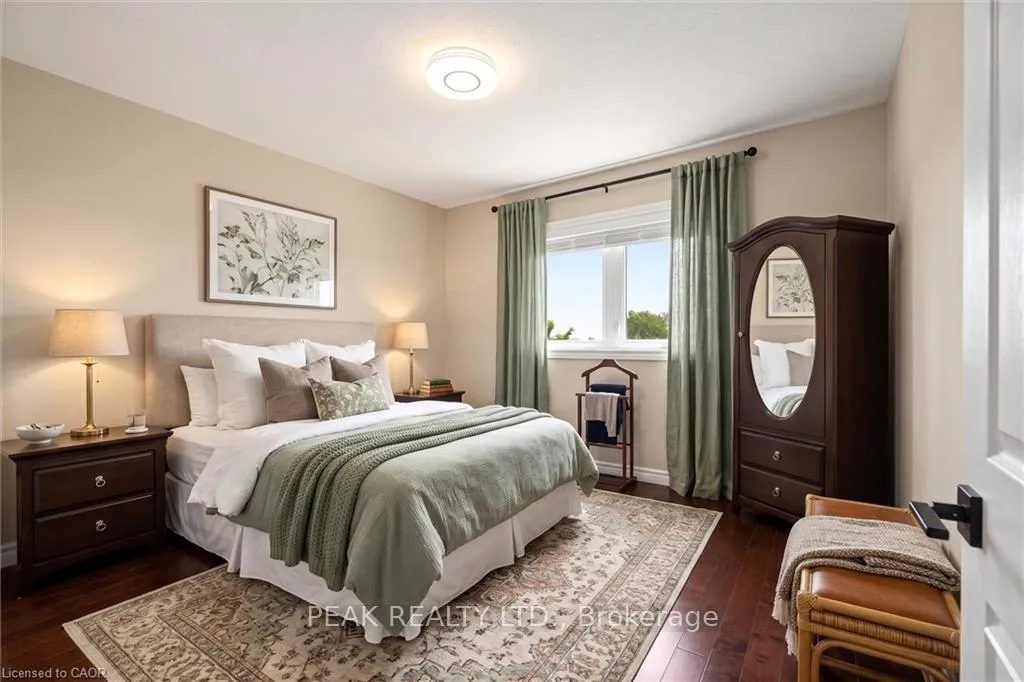 Photo 33 of 44 Tami Court, Kitchener, Grand River North — HOMEH