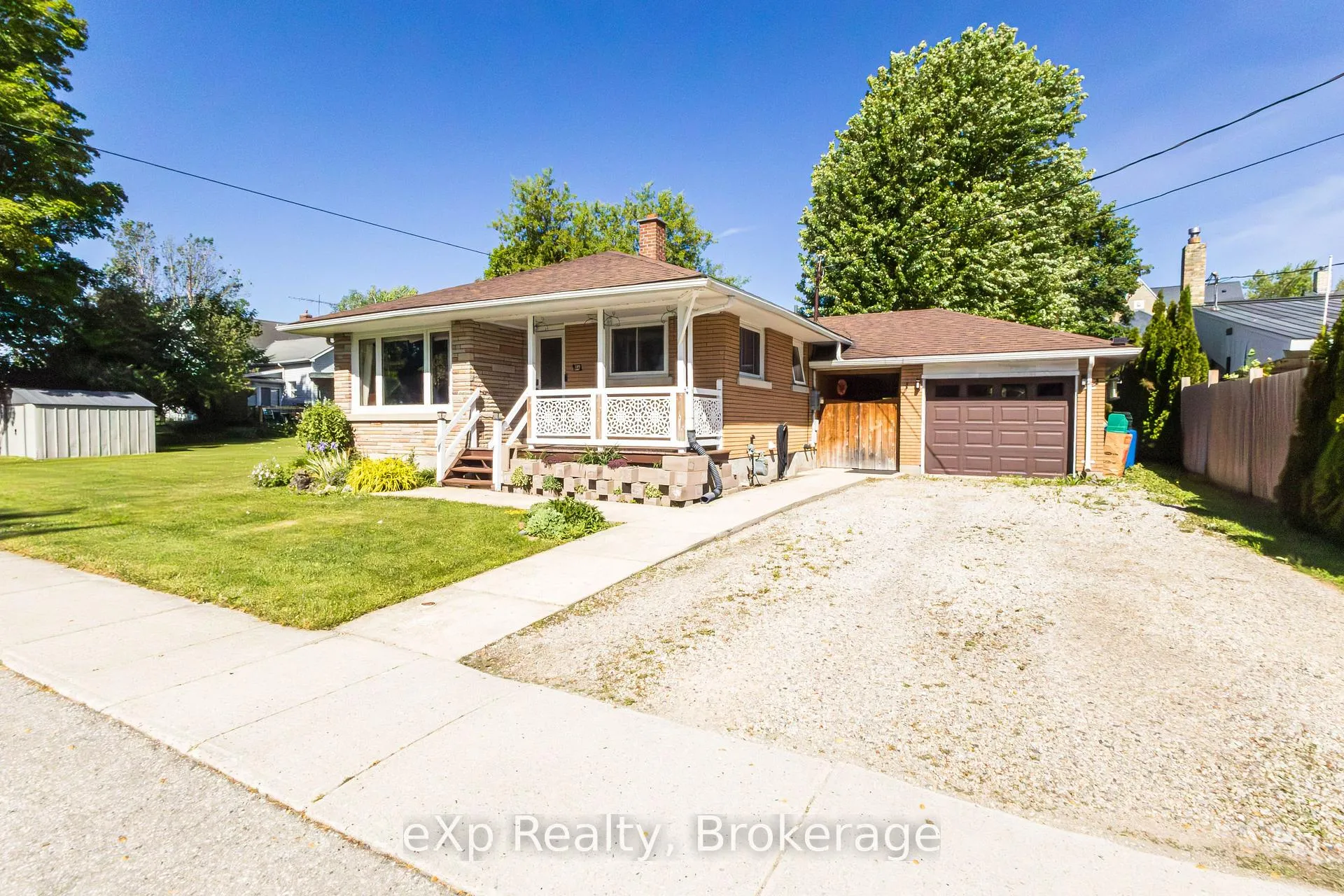 Photo 5 of 64 Raglan Street W, Minto — HOMEH