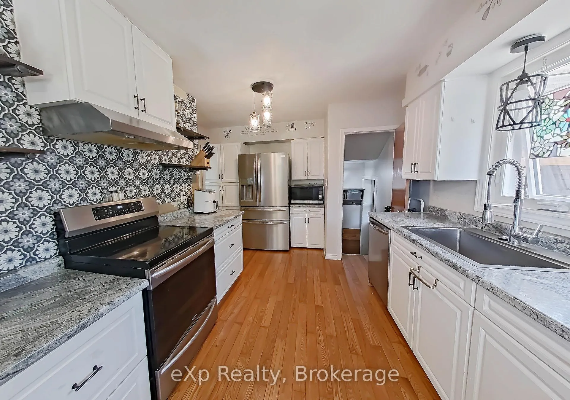 Photo 14 of 64 Raglan Street W, Minto — HOMEH