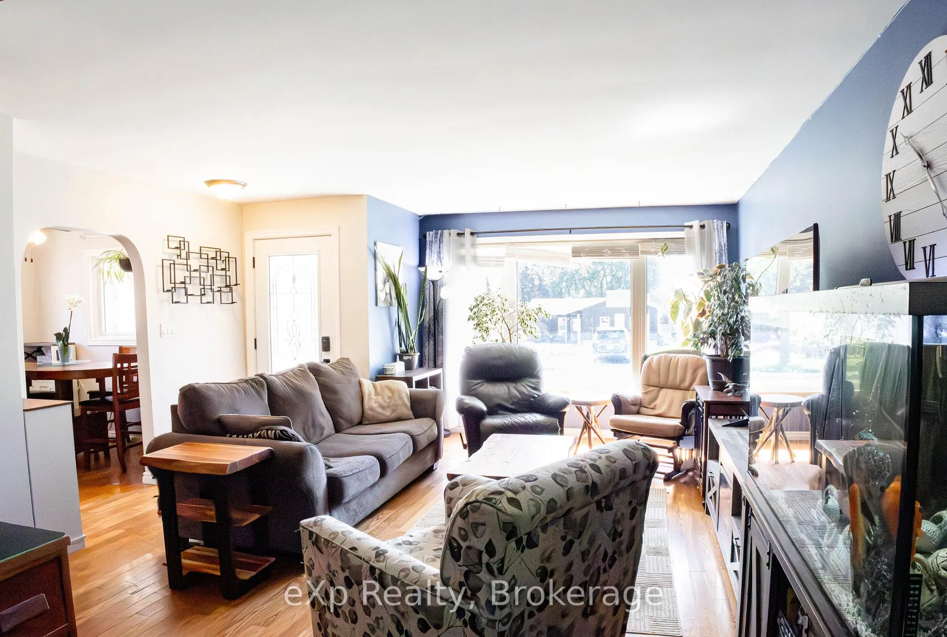 Photo 17 of 64 Raglan Street W, Minto — HOMEH