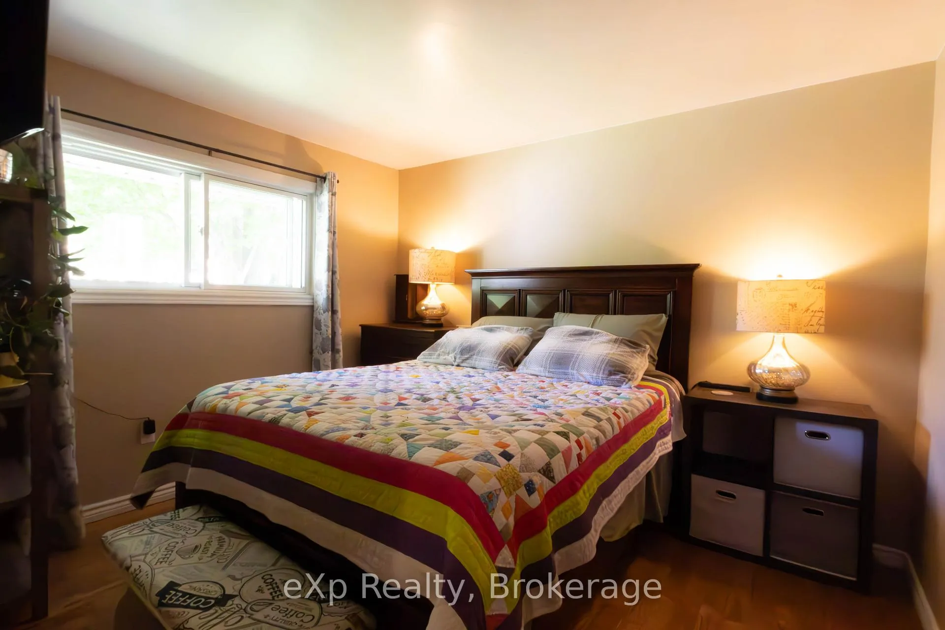 Photo 20 of 64 Raglan Street W, Minto — HOMEH
